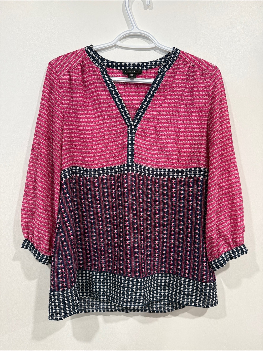 Willi Smith Hot Pink & Navy Geo-Print V-Neck Tunic